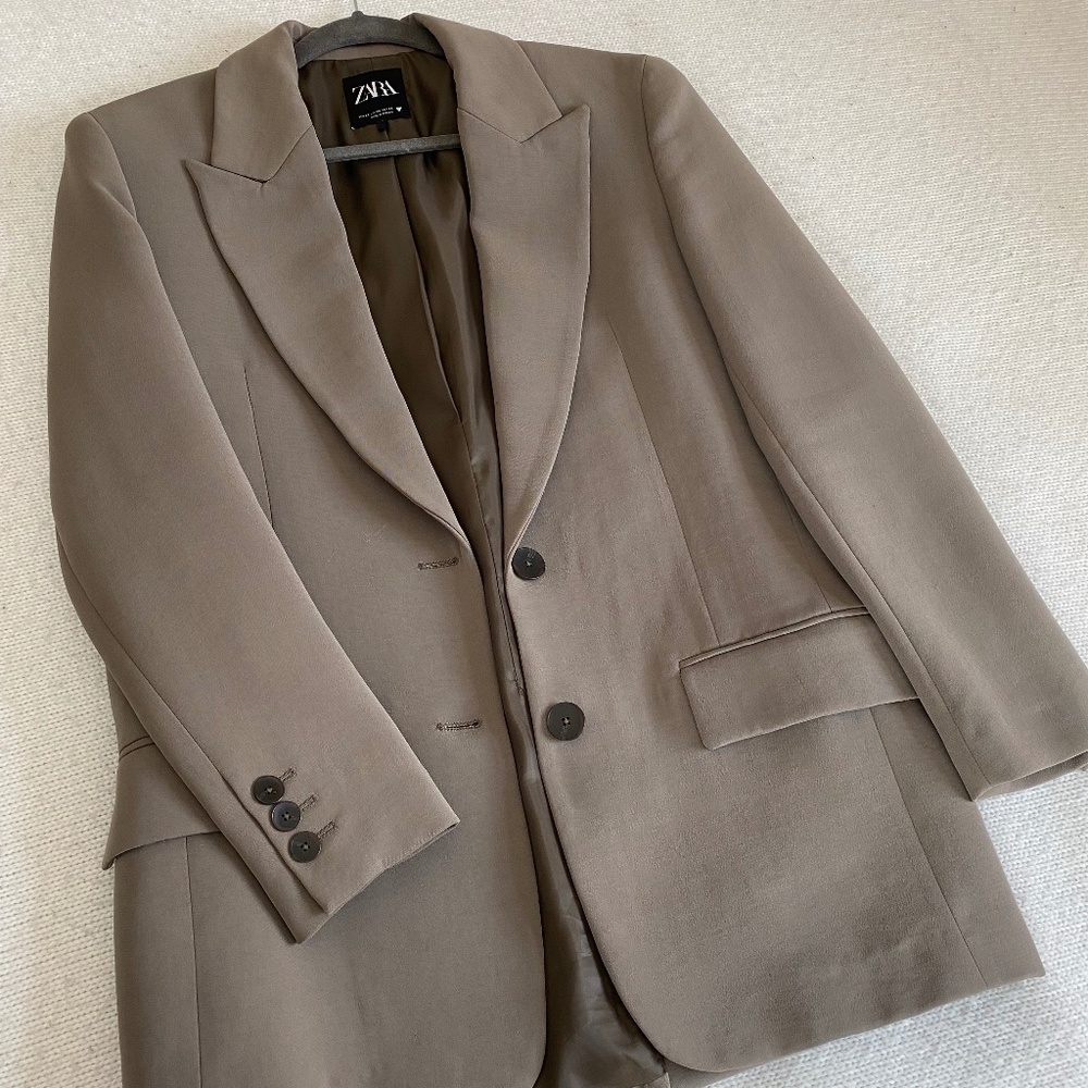 COPY - ZARA: Muted Green Structured Blazer